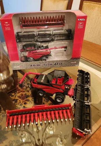 Miniatura colheitadeira Case Axial Flow AF11  ERTL 1/64 Prestige Collection 