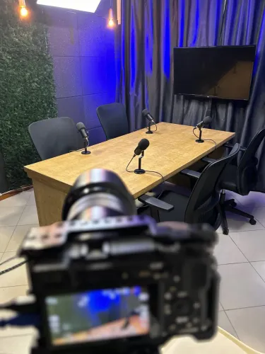 ESTÚDIO DE PODCAST COMPLETO À VENDA
