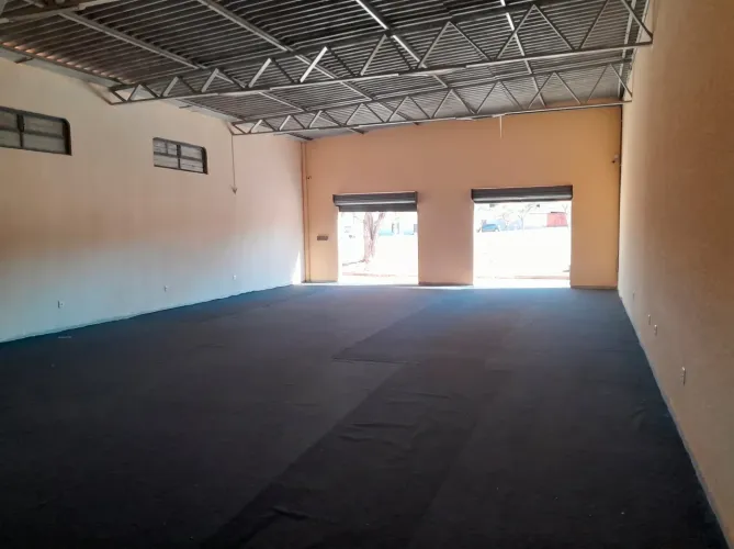 Galpão à Venda no Setor Solar Santa Rita - Goiânia | 360m²