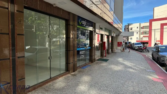 Loja e sobreloja para locação bem no Coração do Centro de Guarapari ES.