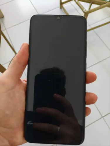 Xiaomi Redmi 12C 128GB / 4GB RAM - Bom Estado + Brindes (Capinha e Carregador)