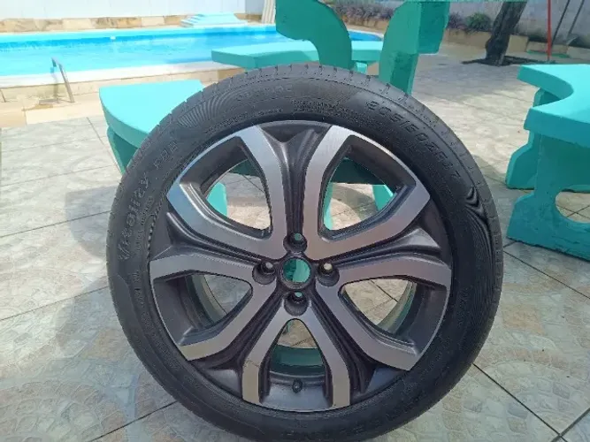 Vendo roda com Pneu aro 17 do fiat Pulse Impetus