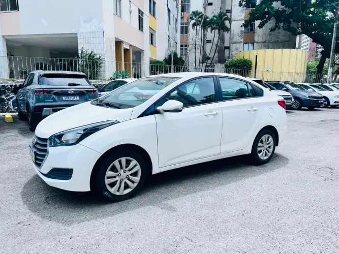 Hyundai HB20S C.style/c.plus1.6 Flex 16V Aut. 4P 2018