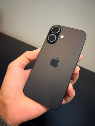 iPhone 16 Preto