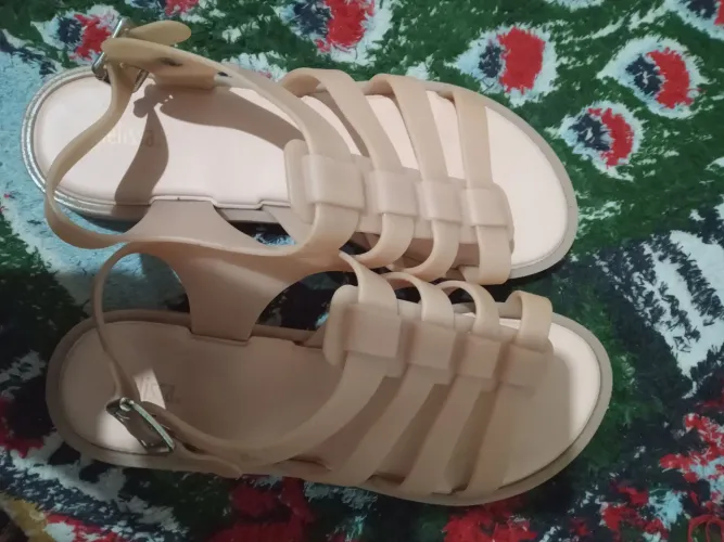 Sandália melissa original pouco uso n39     80$$ 