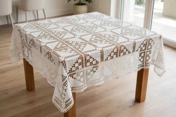 Toalha de Mesa Quadrada - Crochê Artesanal - 1,50m x 1,50m