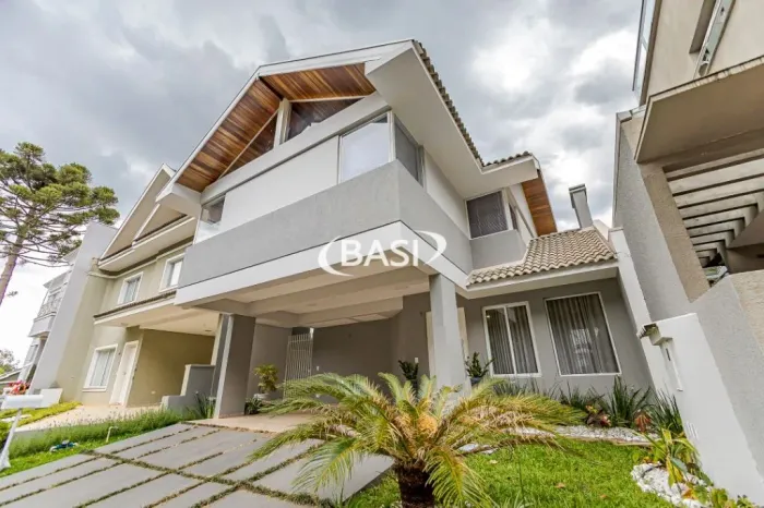 Casa toda mobiliada no condomínio Brazville com ampla área de lazer