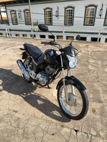 Moto cg 160 start 2023 com apenas 9.900km