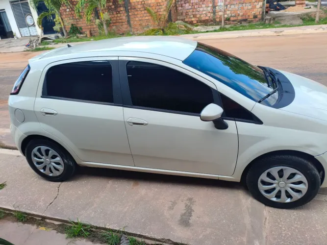 Fiat Punto Attractive 1.4 Fire Flex 8V 5P 2017