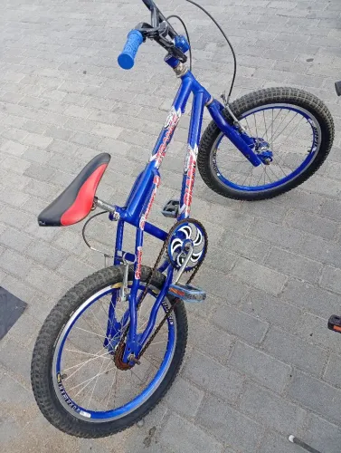 Vendo Cross aro 20