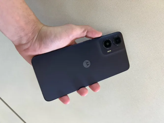 Moto G35 128GB VENDO OU TROCO COM GARANTIA!