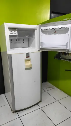 Geladeira Frost Free Brastemp