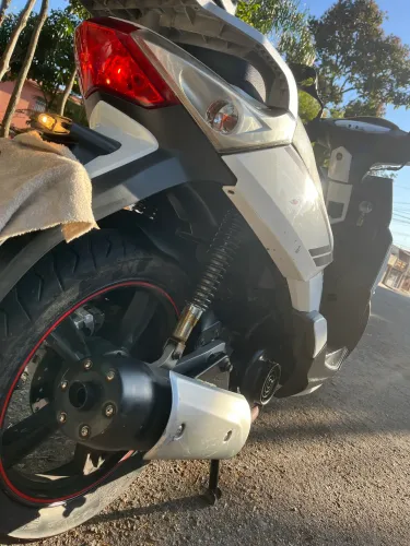 Moto Dafra 200i 2 dono 20 mil km