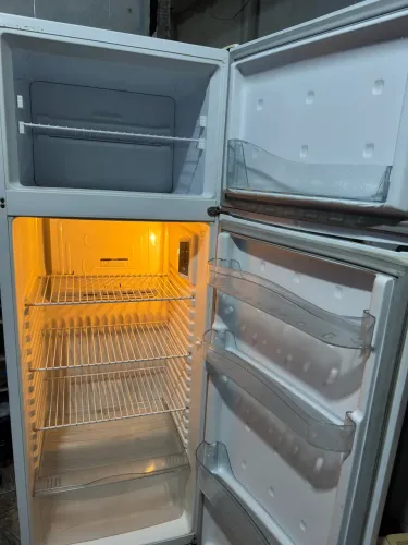 Geladeira consul 220 VLTs funcionando perfeitamente 