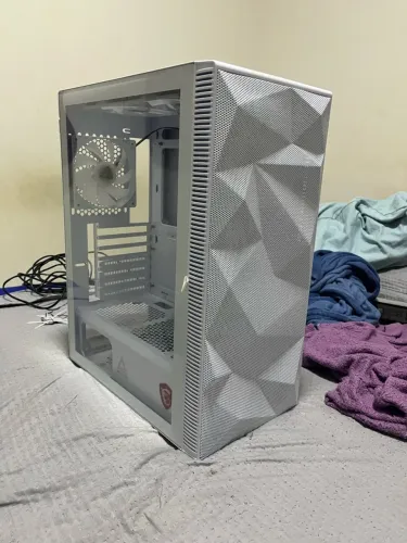 Gabinete gamer Montech X3 Glass, Mid Tower Atx 6 Fans, Vidro Cor Branco