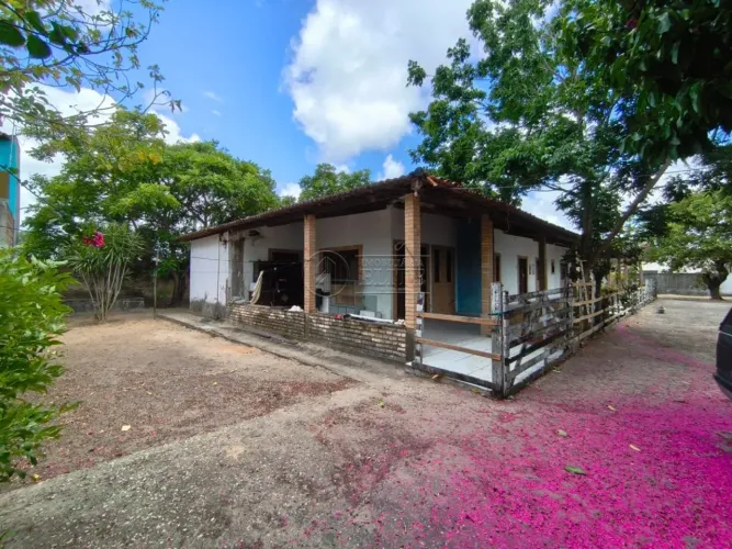 Casa com 4 dormitórios à venda com 2430m² no Emaús