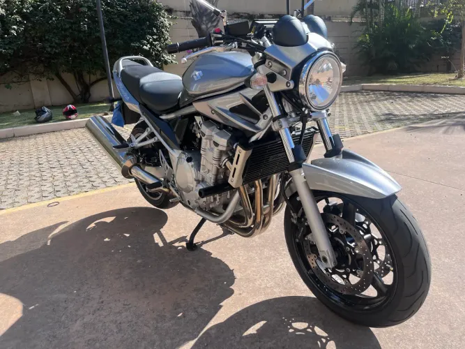 Bandit 650N *BAIXA KM - IMPECÁVEL*