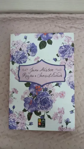 Livro da Jane Austen "Razão e sensibilidade"