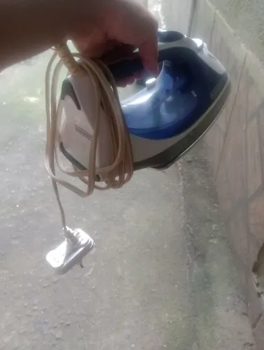 Ferro de passar roupa ( para sair hj)