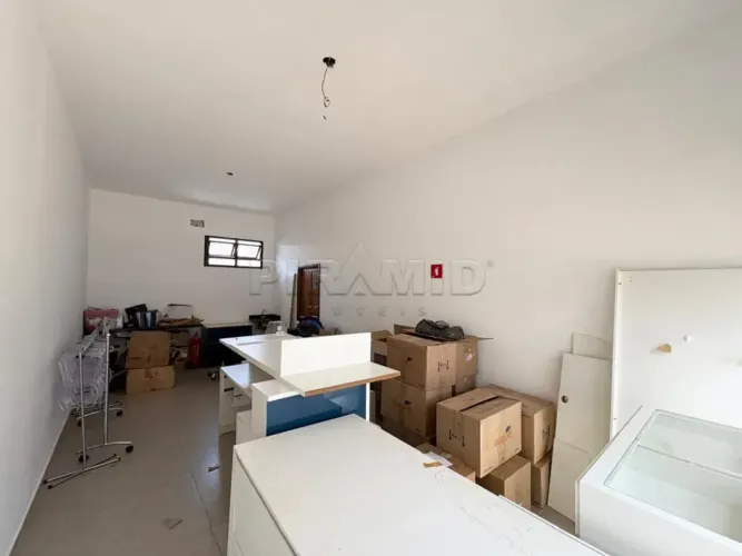 Ponto comercial com 32m², bairro Jardim Sumare, Zona Sul de Ribeirão Preto/SP.