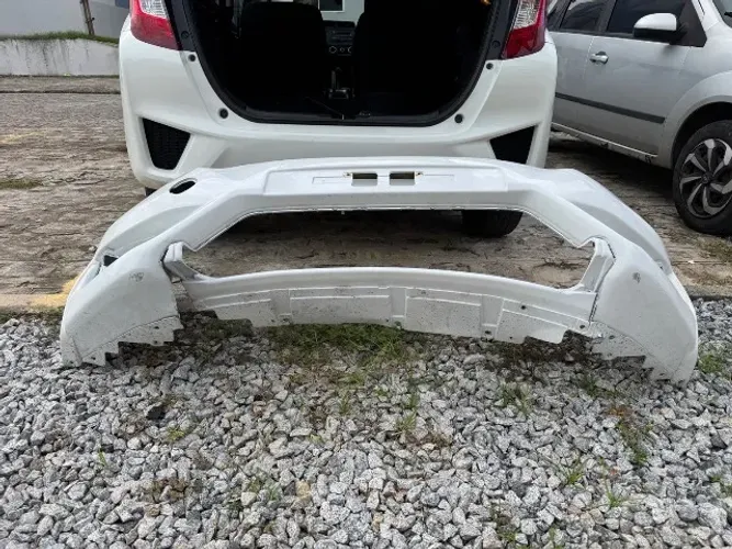 Pára-choque dianteiro HONDA FIT LX 2016