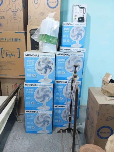 Vendo 10 ventilador novo 40 centímetros de mesa e 8 de coluna 170 mesa 250 coluna