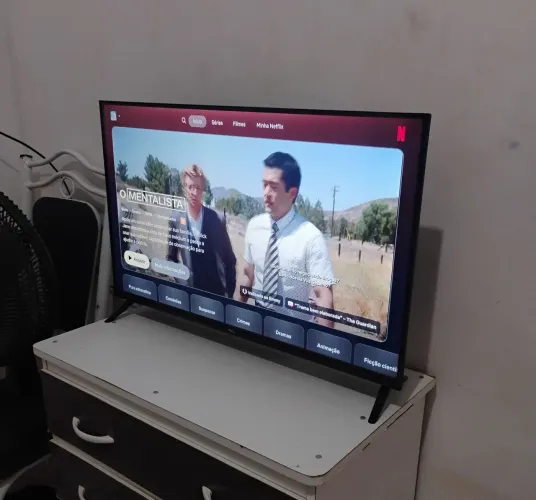 Vendo smartv 32 polegadas TCL HDMI Android seminova bairro granja Lisboa 