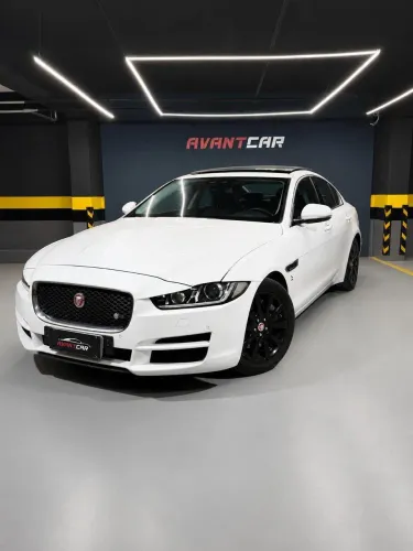 Jaguar XE 2.0 Turbocharged Pure 240cv Aut. 2016
