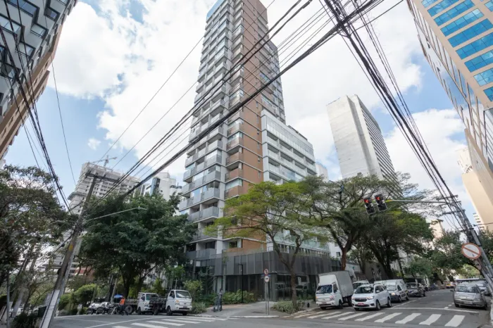 Studio para venda em Moema com 1 quarto, 27m²