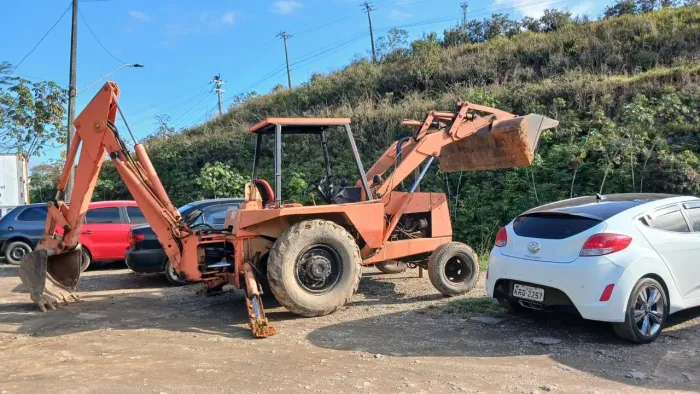 Retroescavadeira CaseH