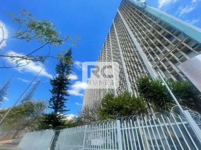 Andar corporativo com cerca de 1.320 m² em uma só laje