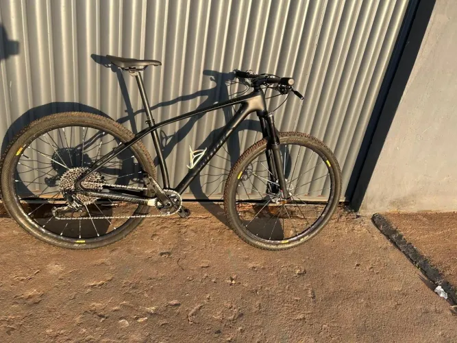 Vendo MTB carbono  customizada specialized 