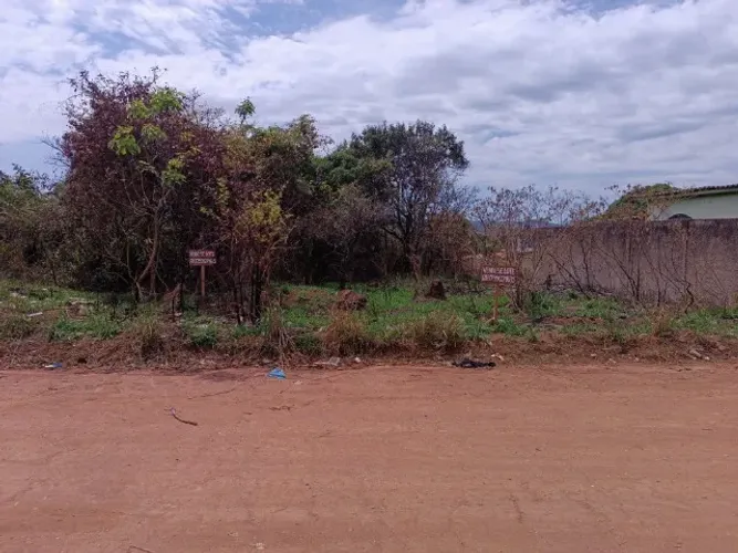 Lote 312m² no Jardim Candidés