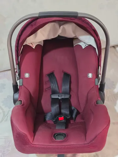Bebê Conforto Nuna com base EasyFix  - Segurança e Conforto para seu Bebê!