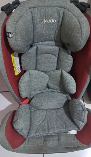 Vendo cadeirinha da marca Kiddo