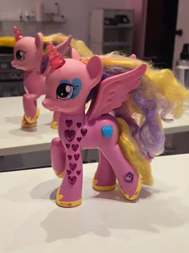 My Little Pony Talking Princesa Cadence