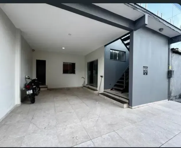 Na Pedreira Linda Casa para Locação-Cond. Ana Nery