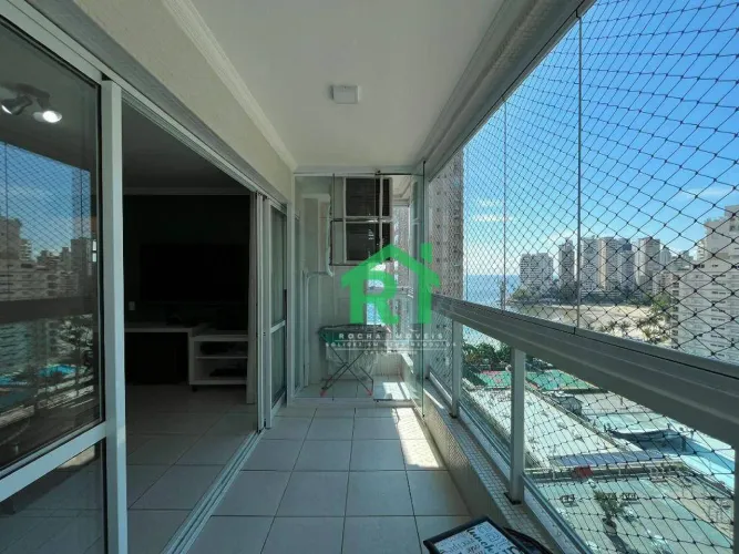 Apartamento à beira mar com 2 quartos (1 suíte), 2 vagas e lazer à venda em Jardim Astúria