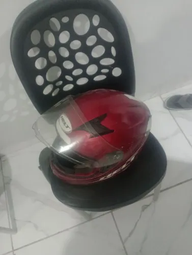 Capacete helt