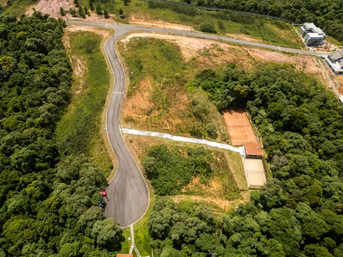 Terreno Condominio Campos do Jordão. - Ref TE004-AG.