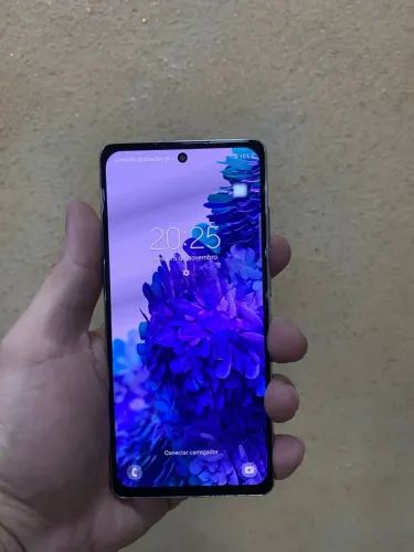  Samsung Galaxy S20 FE 