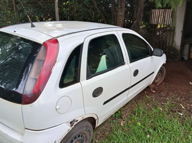 Chevrolet Corsa Hatchback 1.0 MPFI 8V 71cv 5P 2002