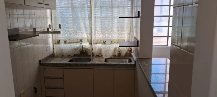 Apartamento para venda tem 27 metros quadrados com 1 quarto em Centro - Londrina - Paraná