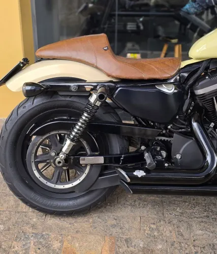 Banco Badlander para Harley Sportster 