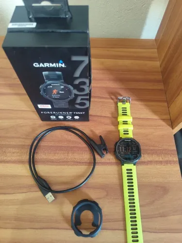Relógio Garmin Forerunner 735XT
