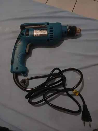 Furadeira HP1640 MAKITA 760W