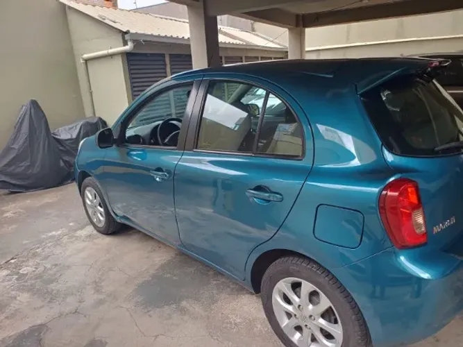Nissan March SV 1.6 16V Flex Fuel 2016