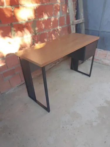 Mesa para escritório