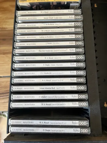 16 coleção de CDs editora Folio, Classic Masters".
