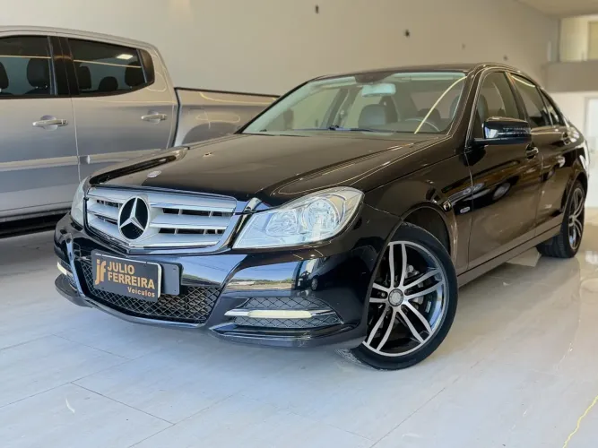 Mercedes-Benz C-180 CGI Classic 1.8 16V 156cv Aut. 2012